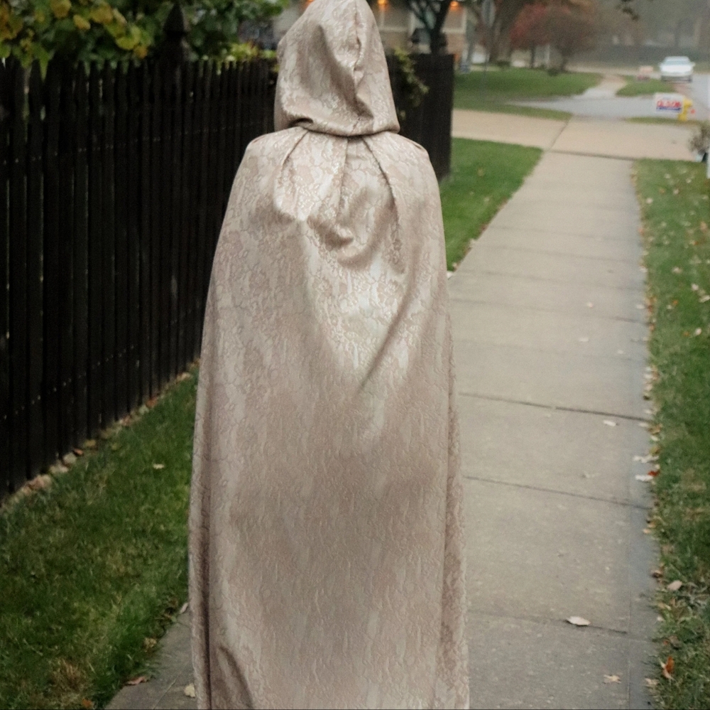 New handmade women hooded cloak cape Halloween costume satin lace medieval fairy